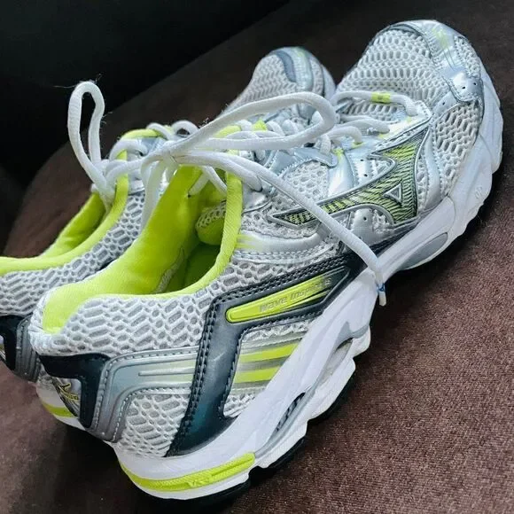 XLNT Mizuno Wave Inspire 6 Vintage Silver White Chartreuse Womens 9 US 40 EU - Picture 6 of 10